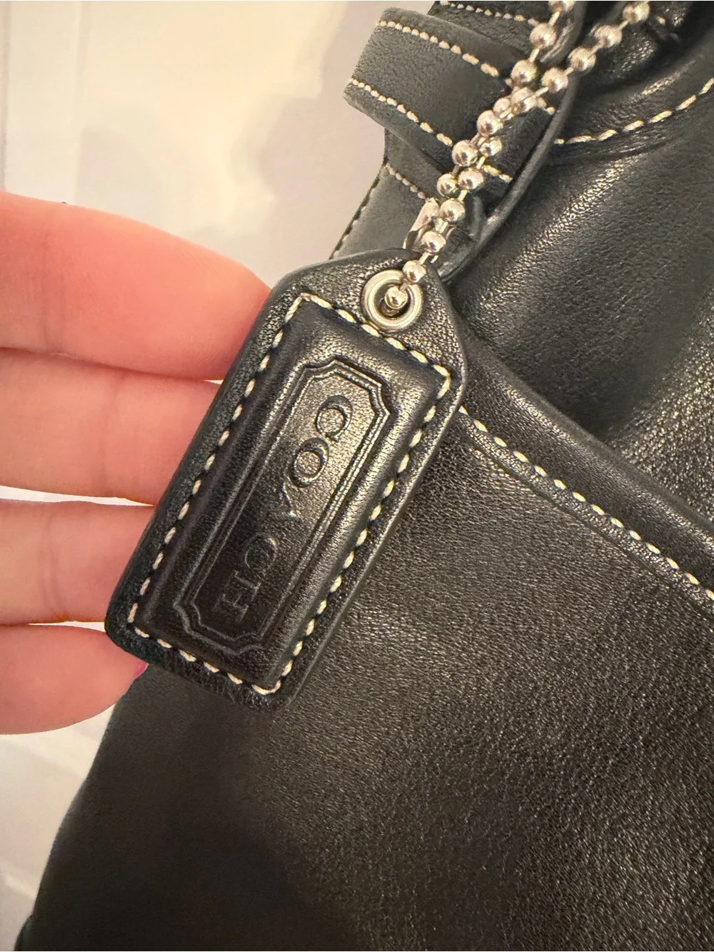 Coach SoHo 9480 Classic Black Leather Shoulder Bag with Buckle Accent Vintage
